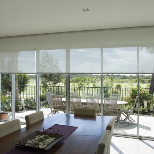 Roller-Blinds-Sunscreen-rem-xinh-luxury